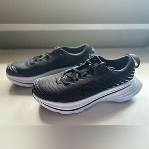 Women’s HOKA Bondi X Size:9.5 Color: Black & White